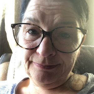 Meet your Posher, Danièle